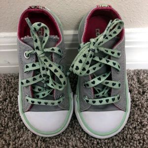 Original converse size 7 for girls